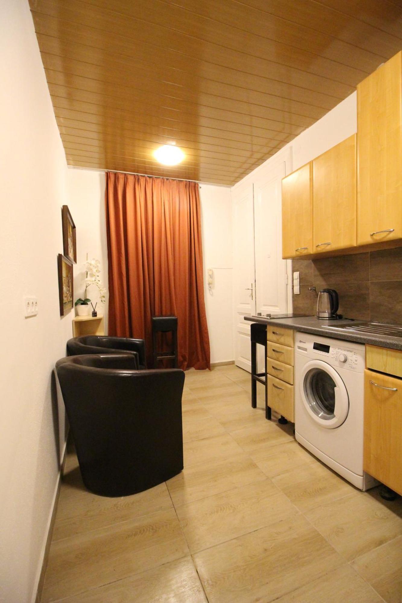 Apartment Studio In Floridsdorf Area Pr8