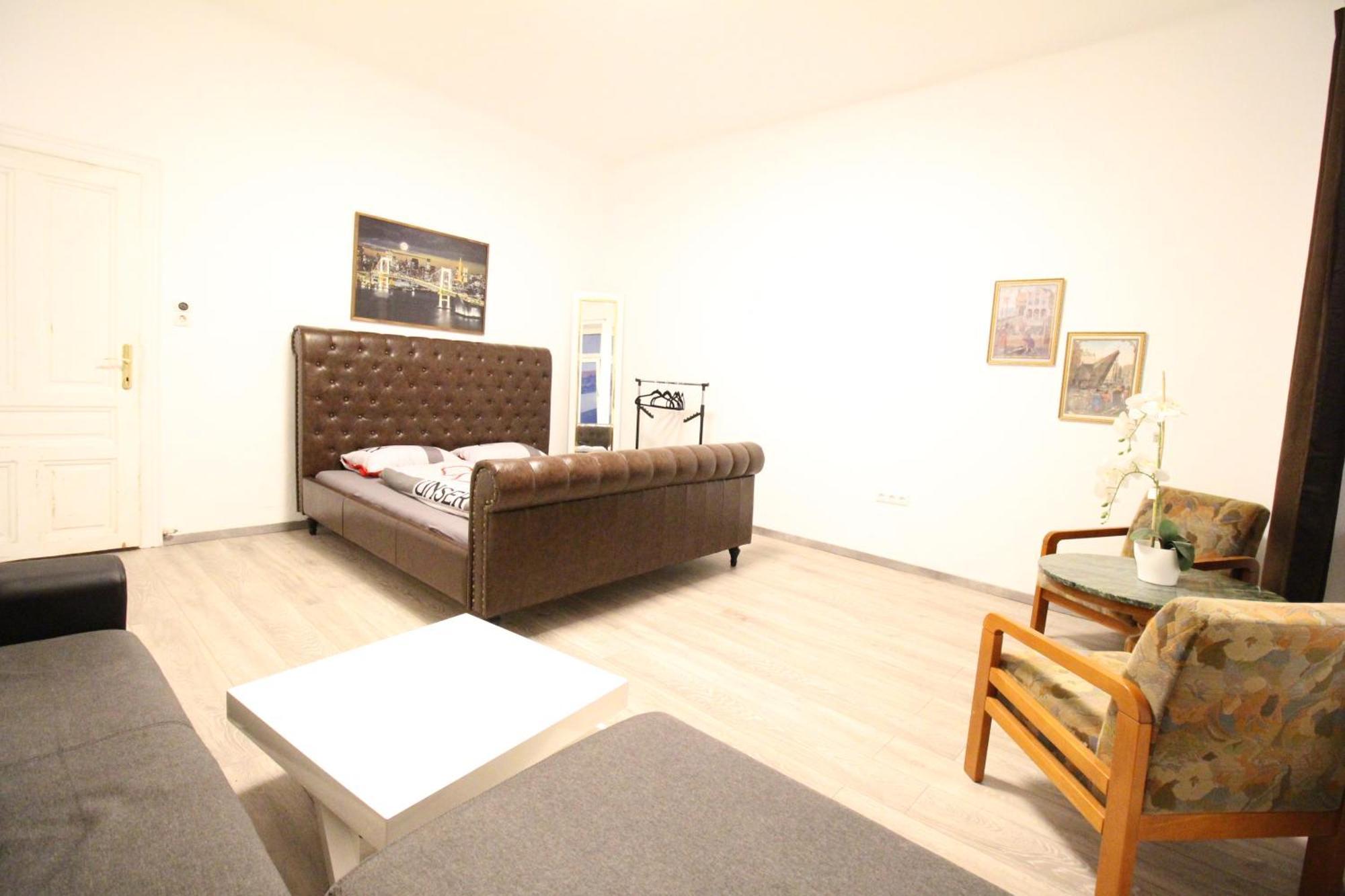 Apartment Studio In Floridsdorf Area Pr8 *